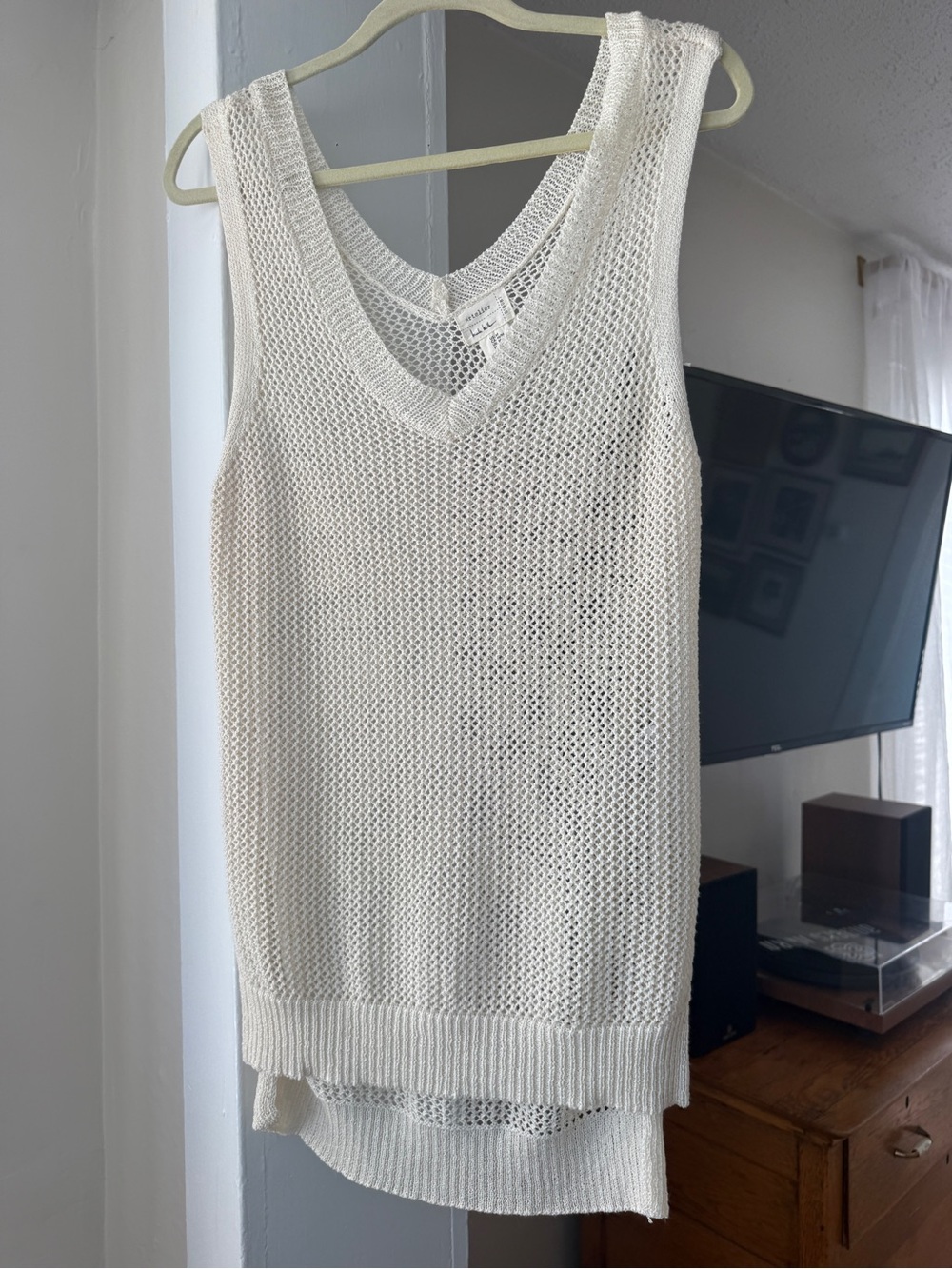Artelier Nicole Miller Ivory Open Knit Sweater Tank | Size Medium